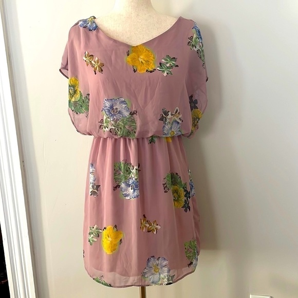 Lush Dresses & Skirts - LUSH Floral Dress